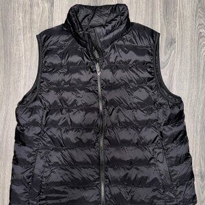 32 degrees Black Vest